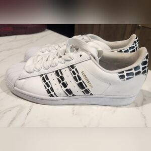 Adidas Superstar Animal Print Shoes Sneakers Womens Size 9